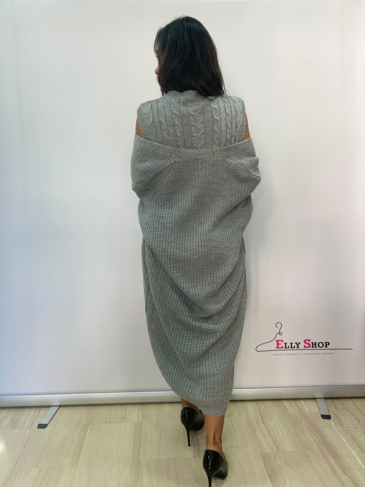 Coordinato abito maglia e cardigan donna