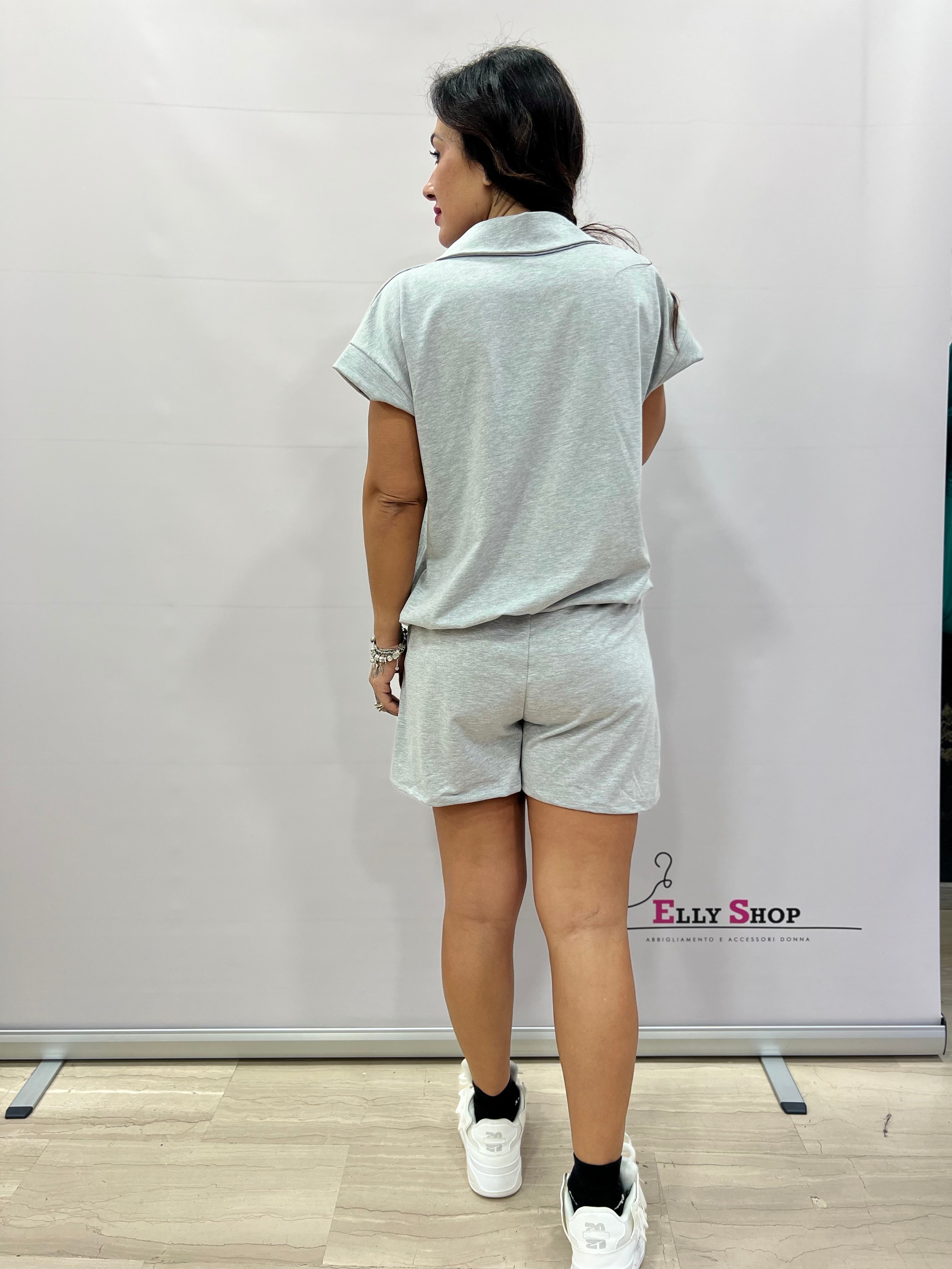 Completo short e t-shirt dettagli in pizzo