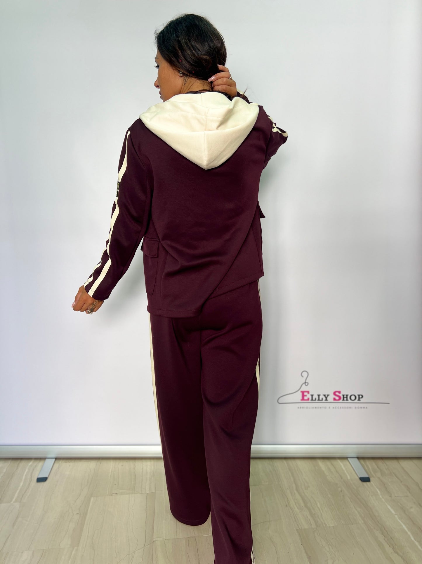 Completo tailleur queen vari colori