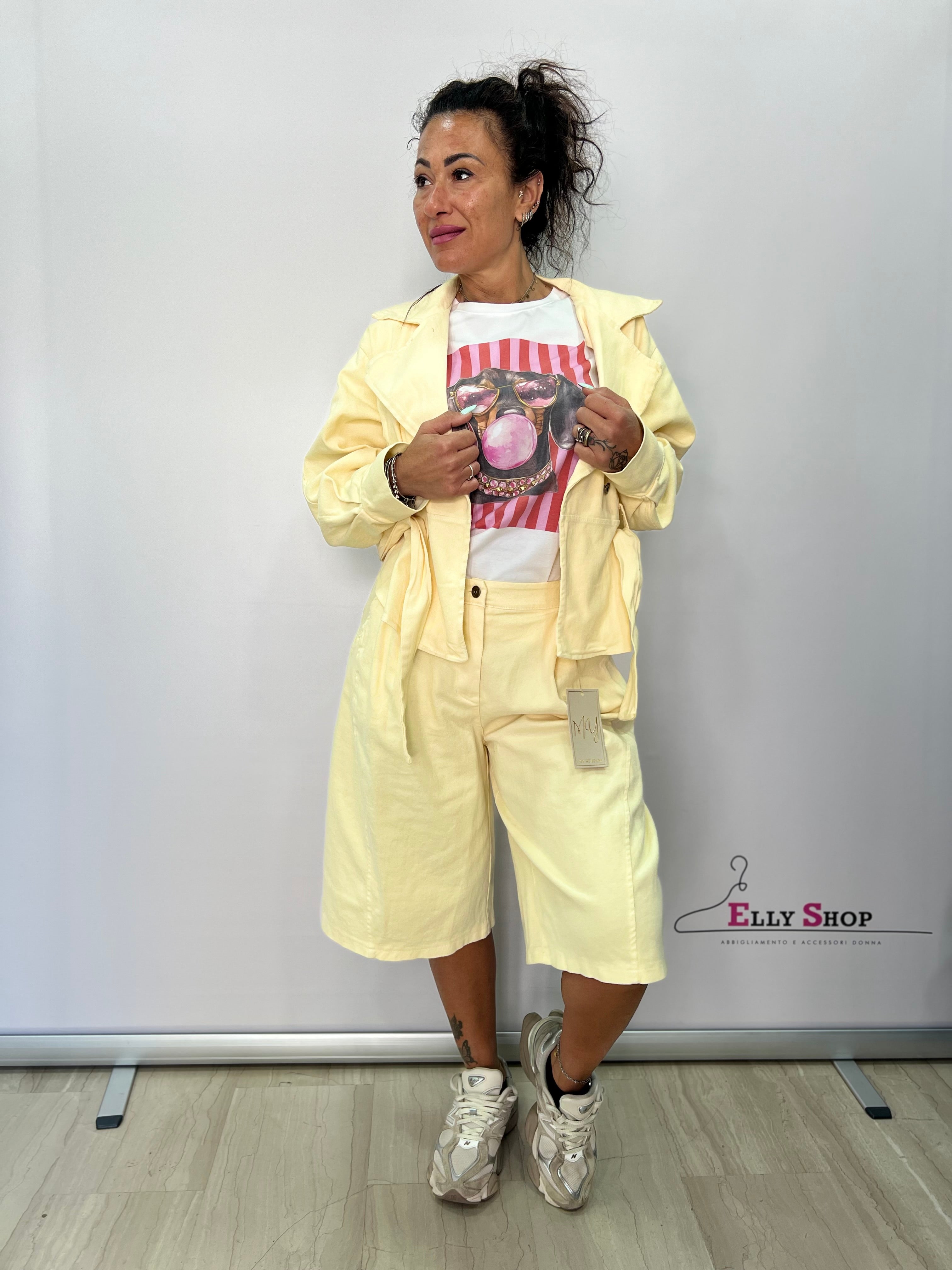 Completo donna giacca e bermuda casual chic
