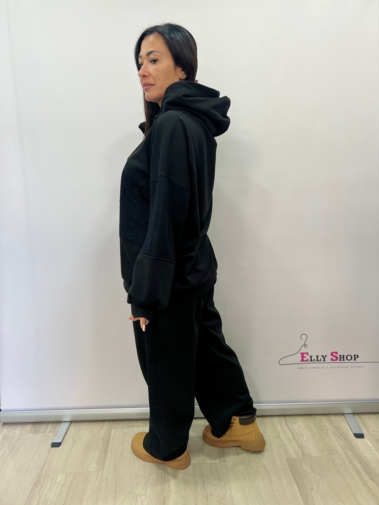 Completo donna curvy felpa e pantaloni casual