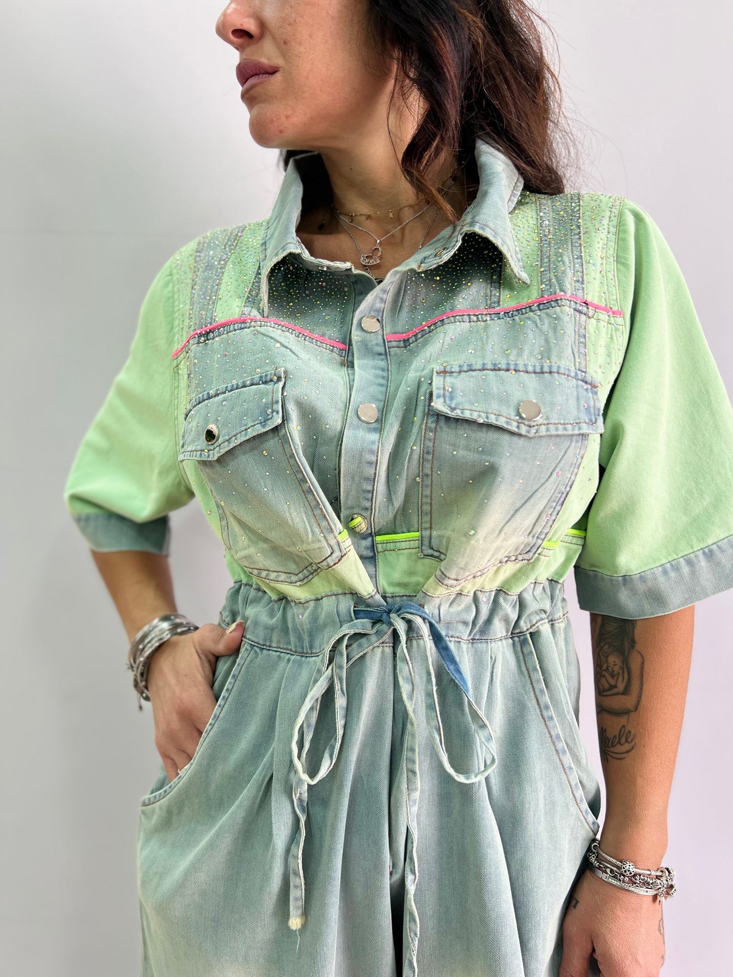 Tuta intera donna in denim bicolore con coulisse – Taglia unica fino alla 50