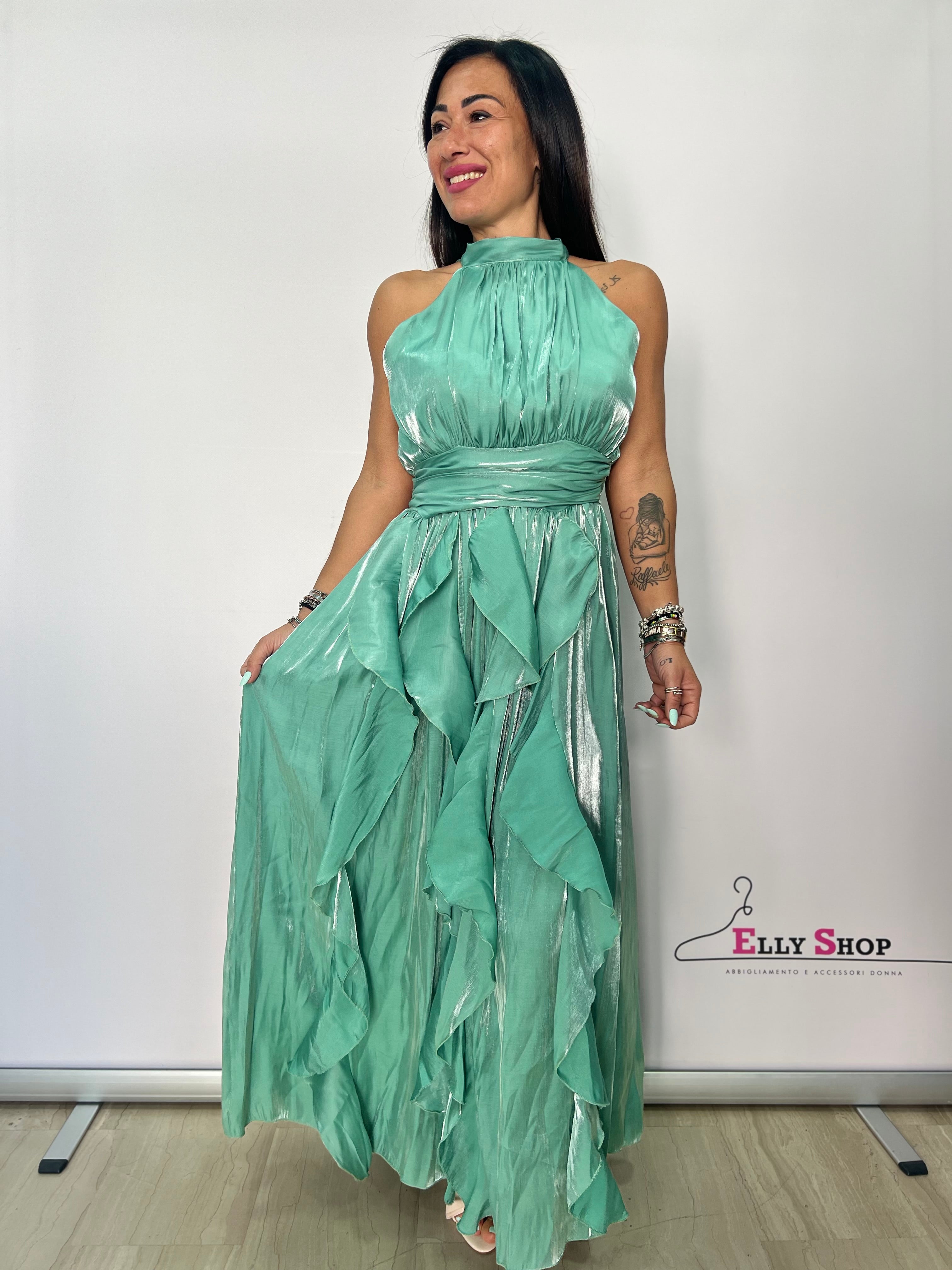 Abito lungo elegante con balze fluide