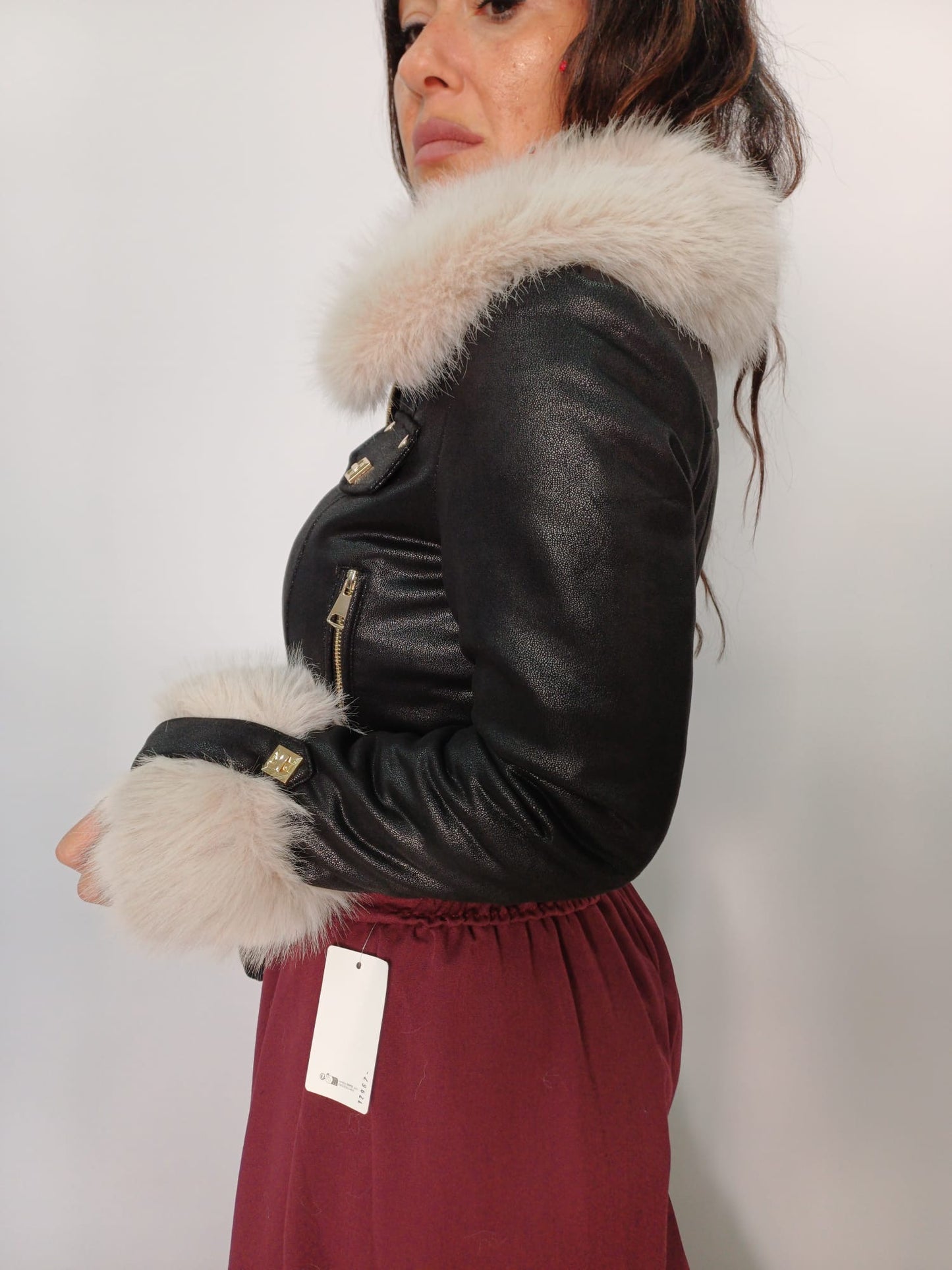 Giacca corta effetto pelle con pelliccia donna