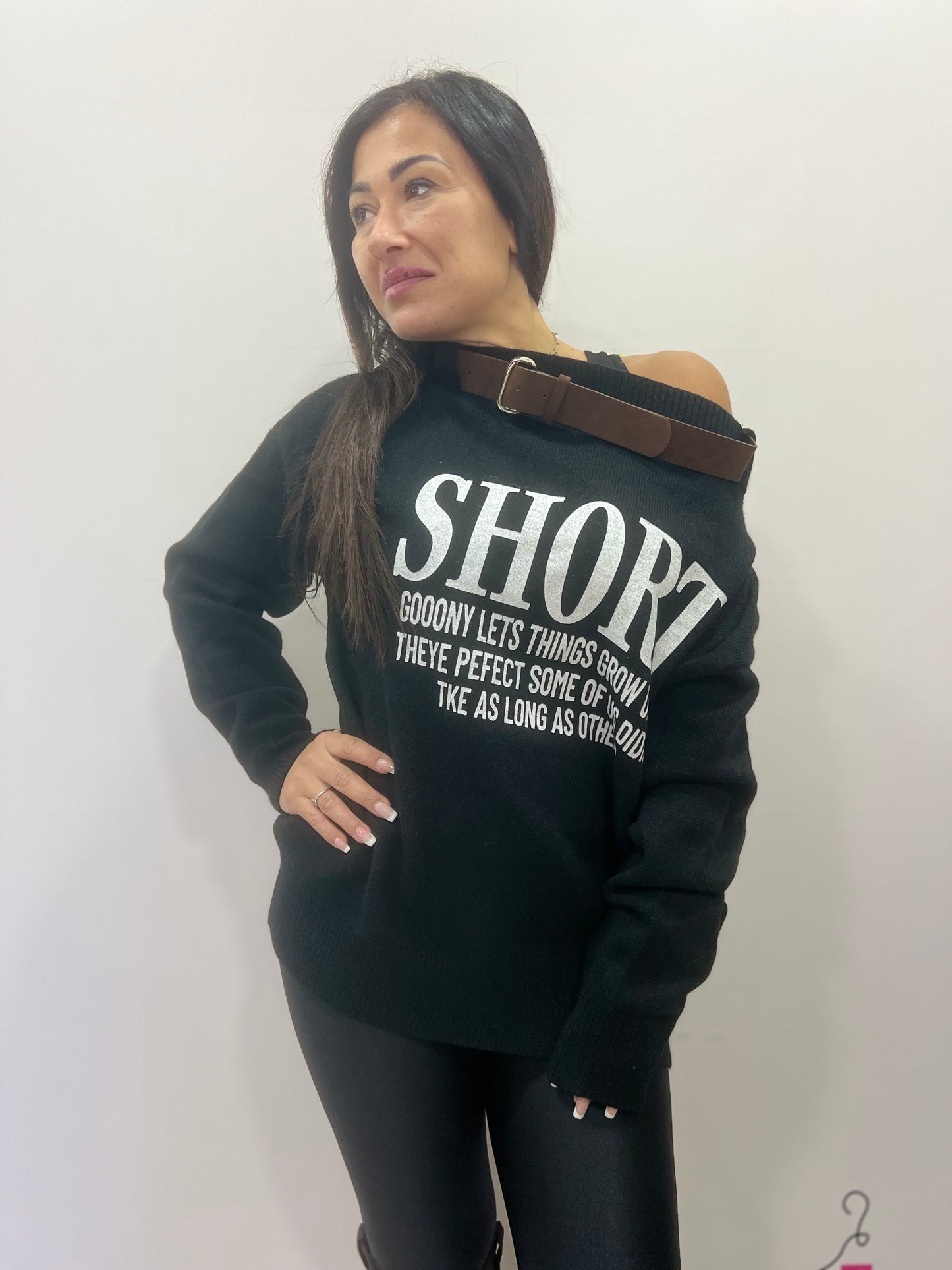 Maglione monospalla con cintura trendy