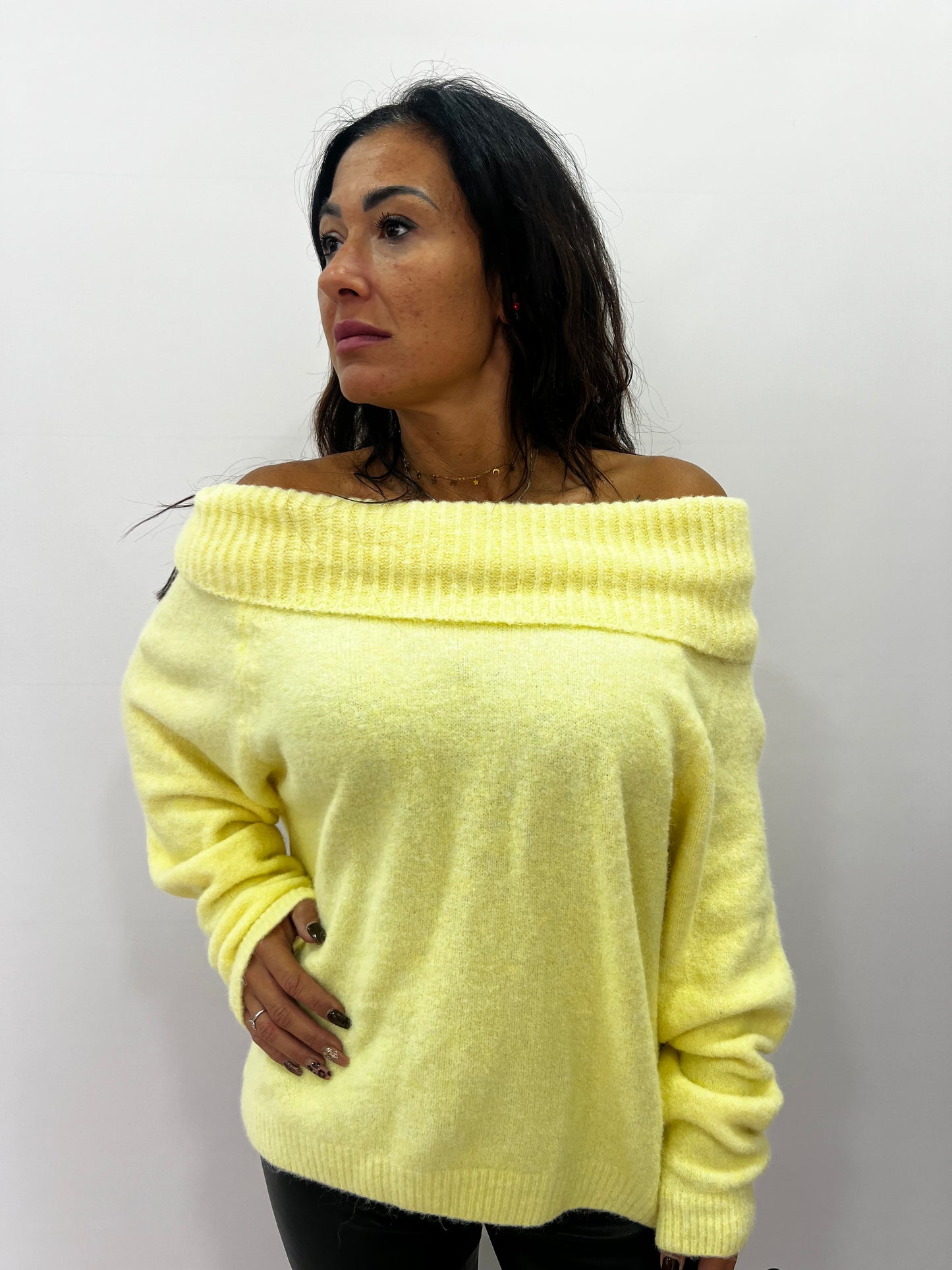 Maglione donna collo ampio morbido