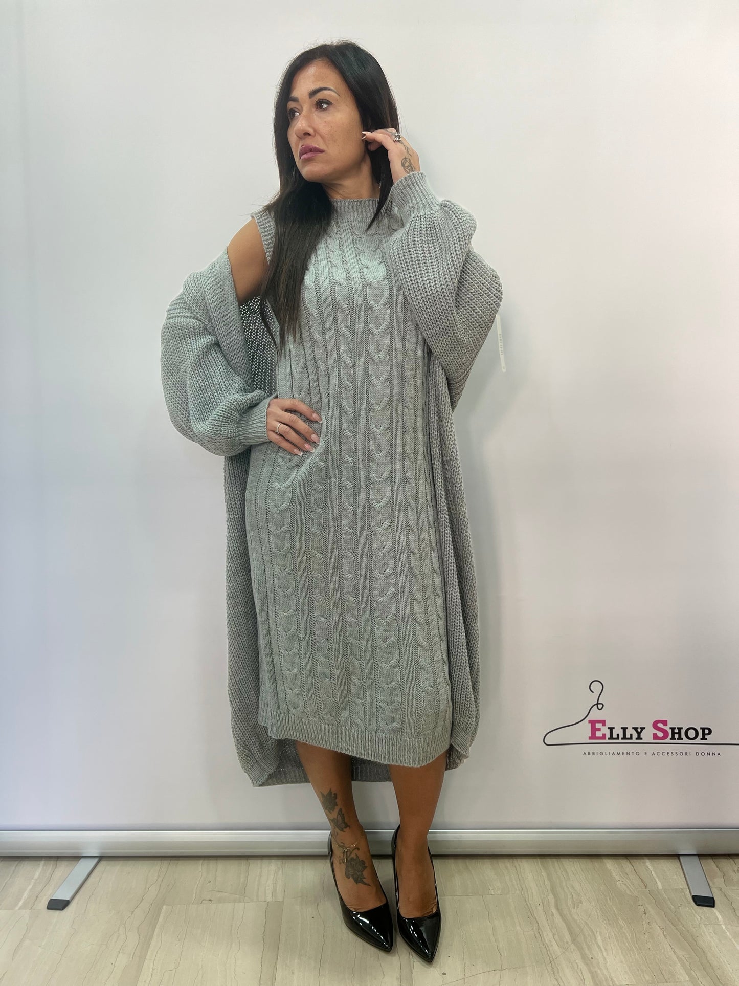Coordinato abito maglia e cardigan donna