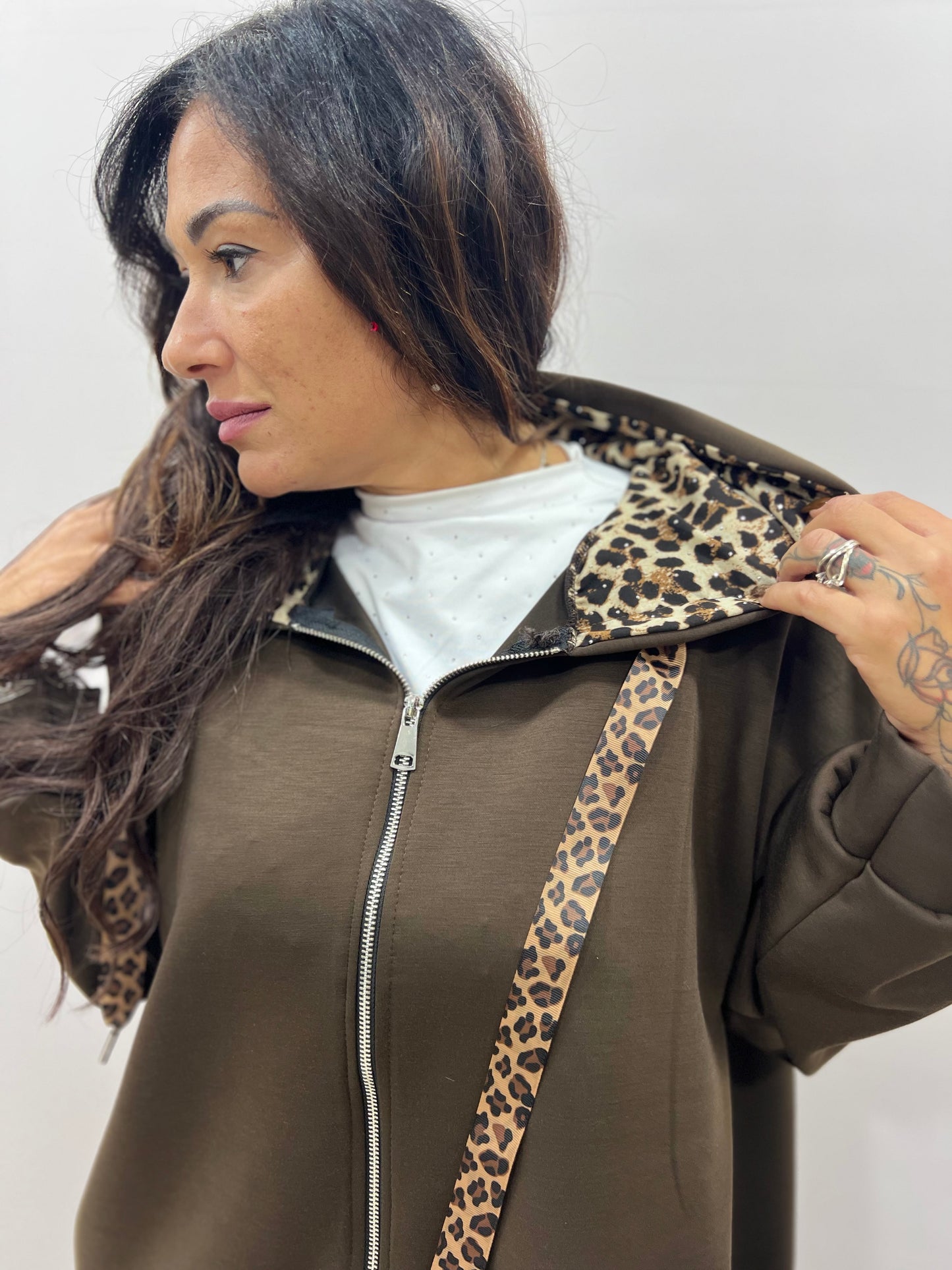 Completo curvy con cappuccio leo e brillantini