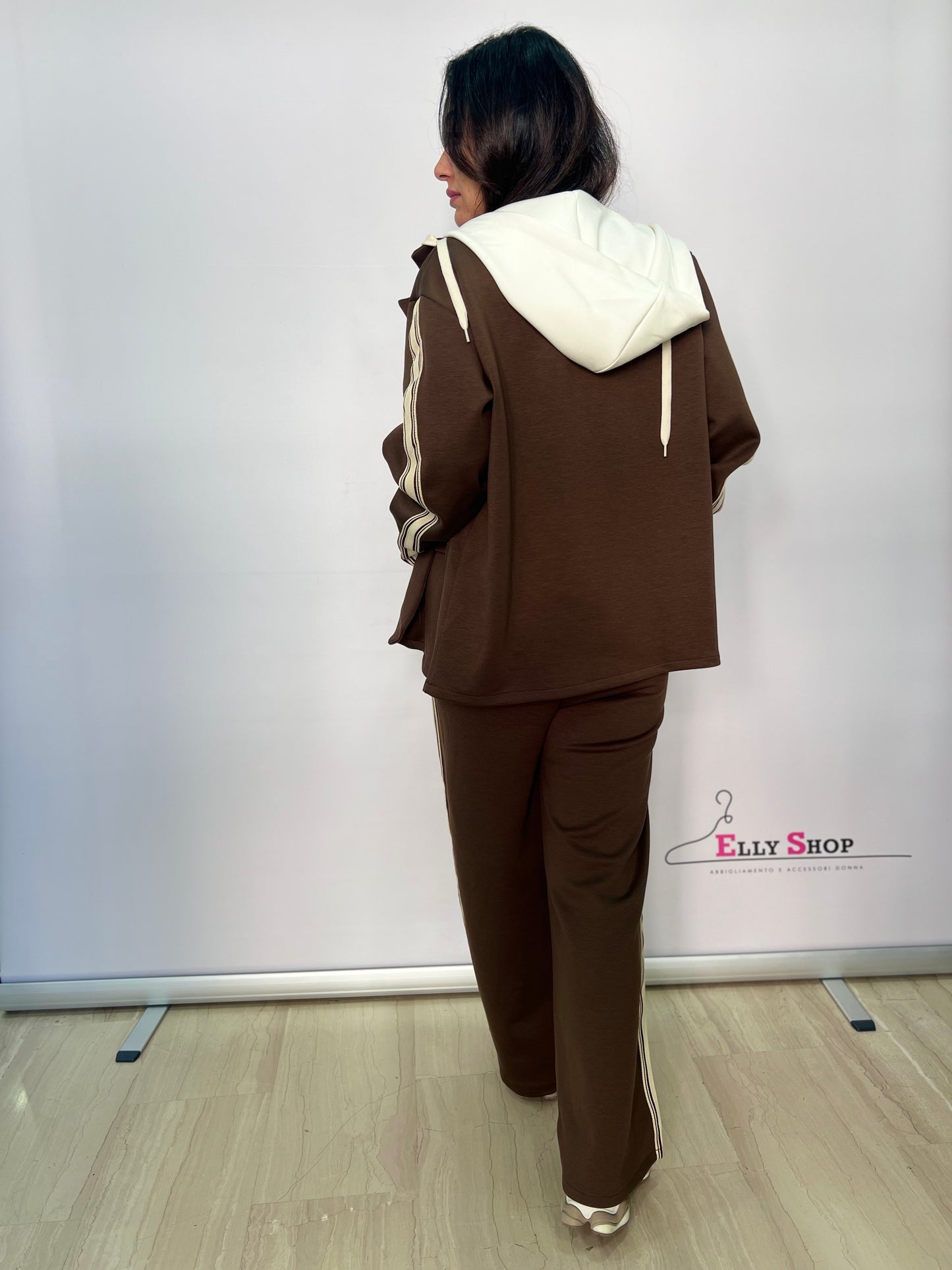 Completo donna sport chic con cappuccio