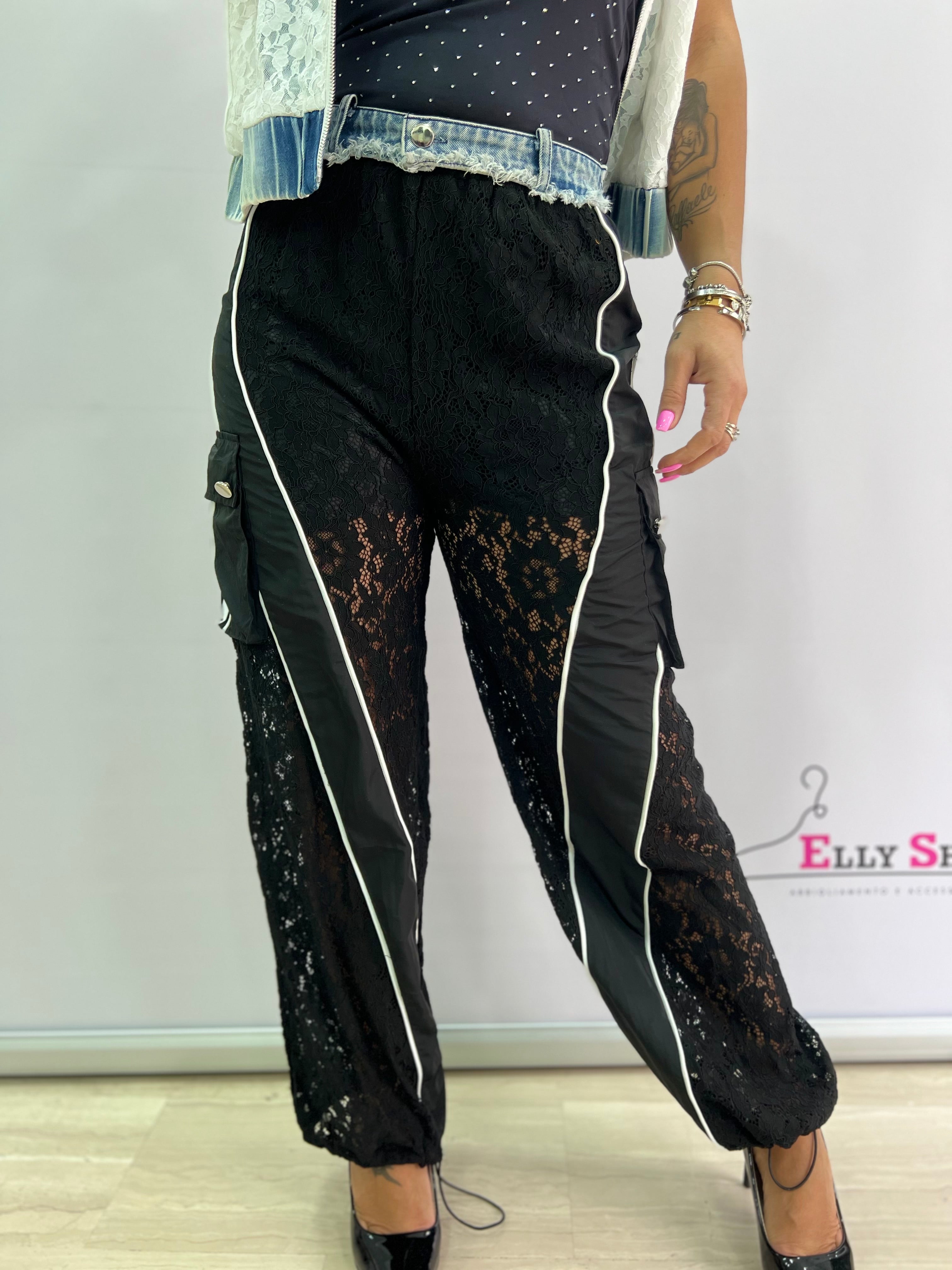 Damen transparente Spitzenhose mit Seitenbändern - sportlich-schickes Design schwarz oder weiß 