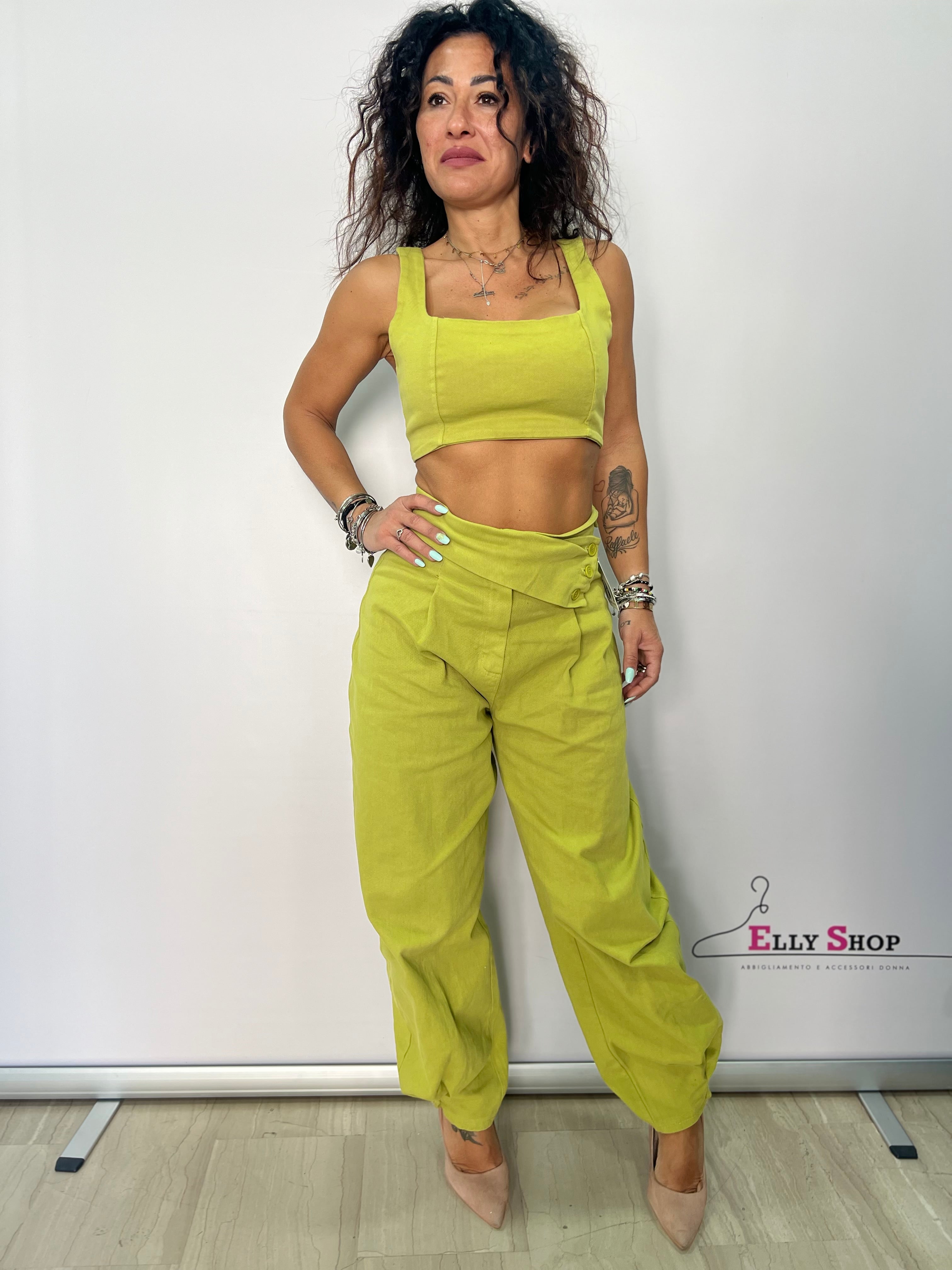 Completo donna crop top e pantalone estivo