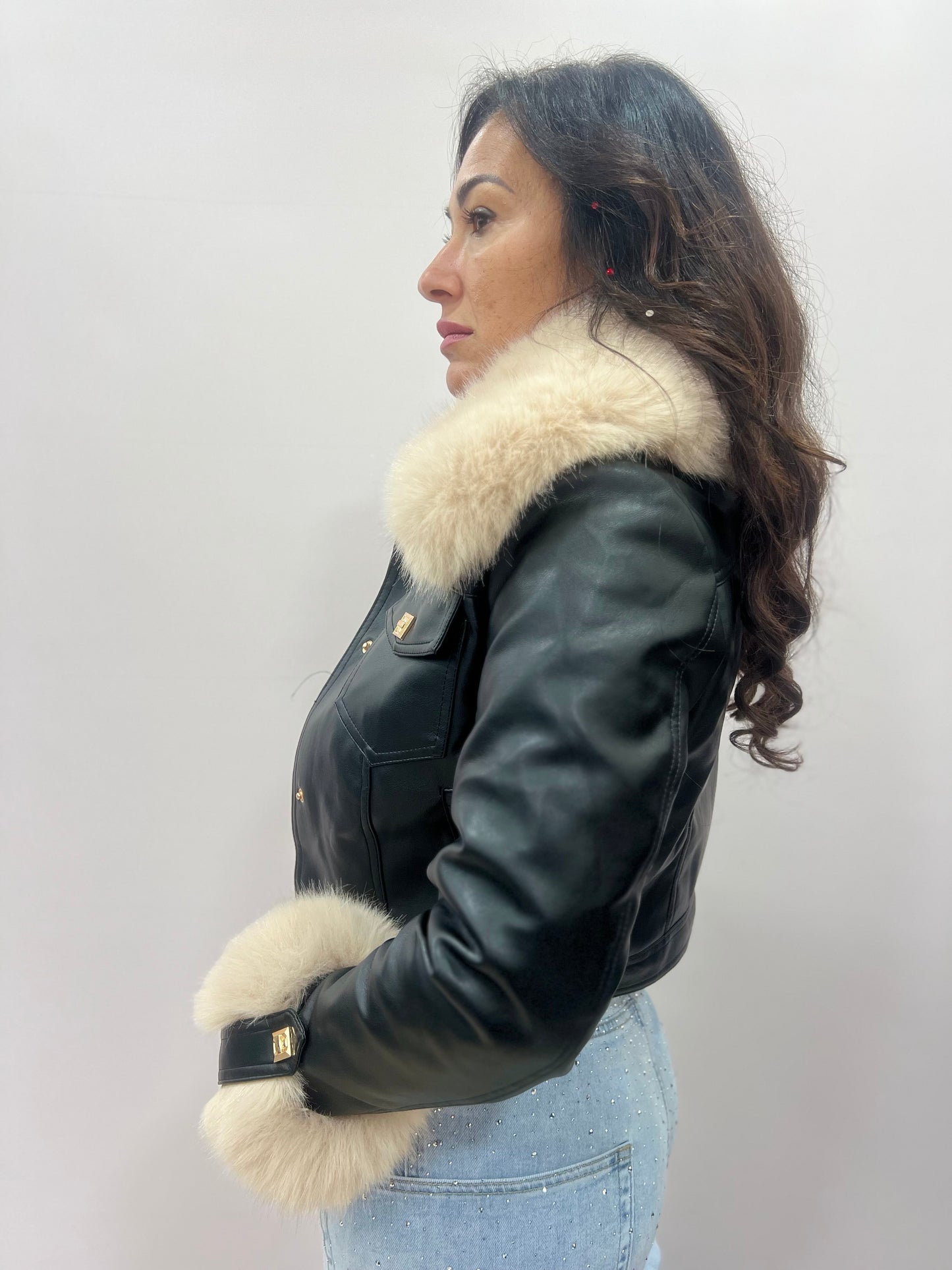 Giacca ecopelle corta con pelliccia removibile