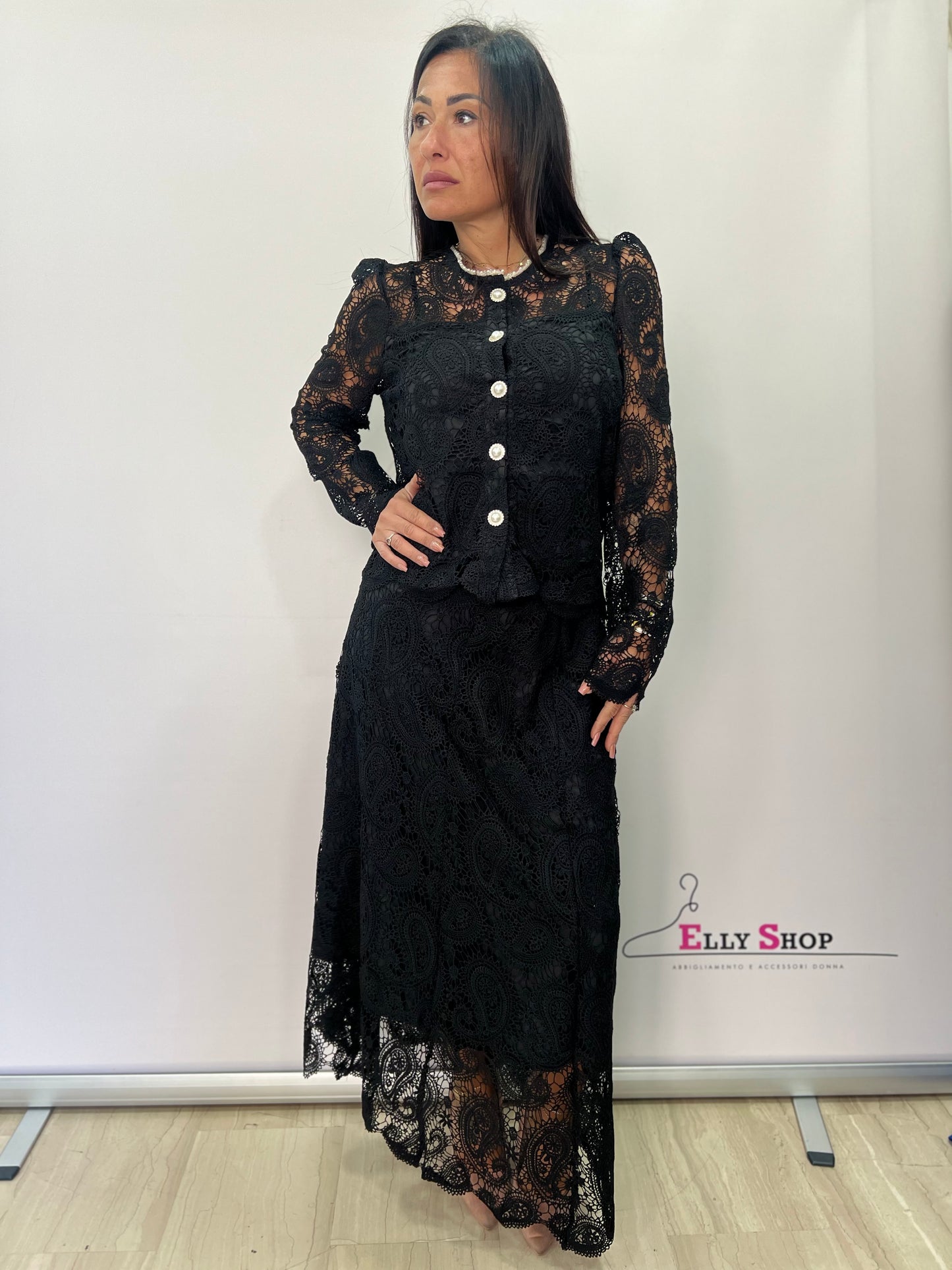 Completo donna elegante in pizzo nero due pezzi