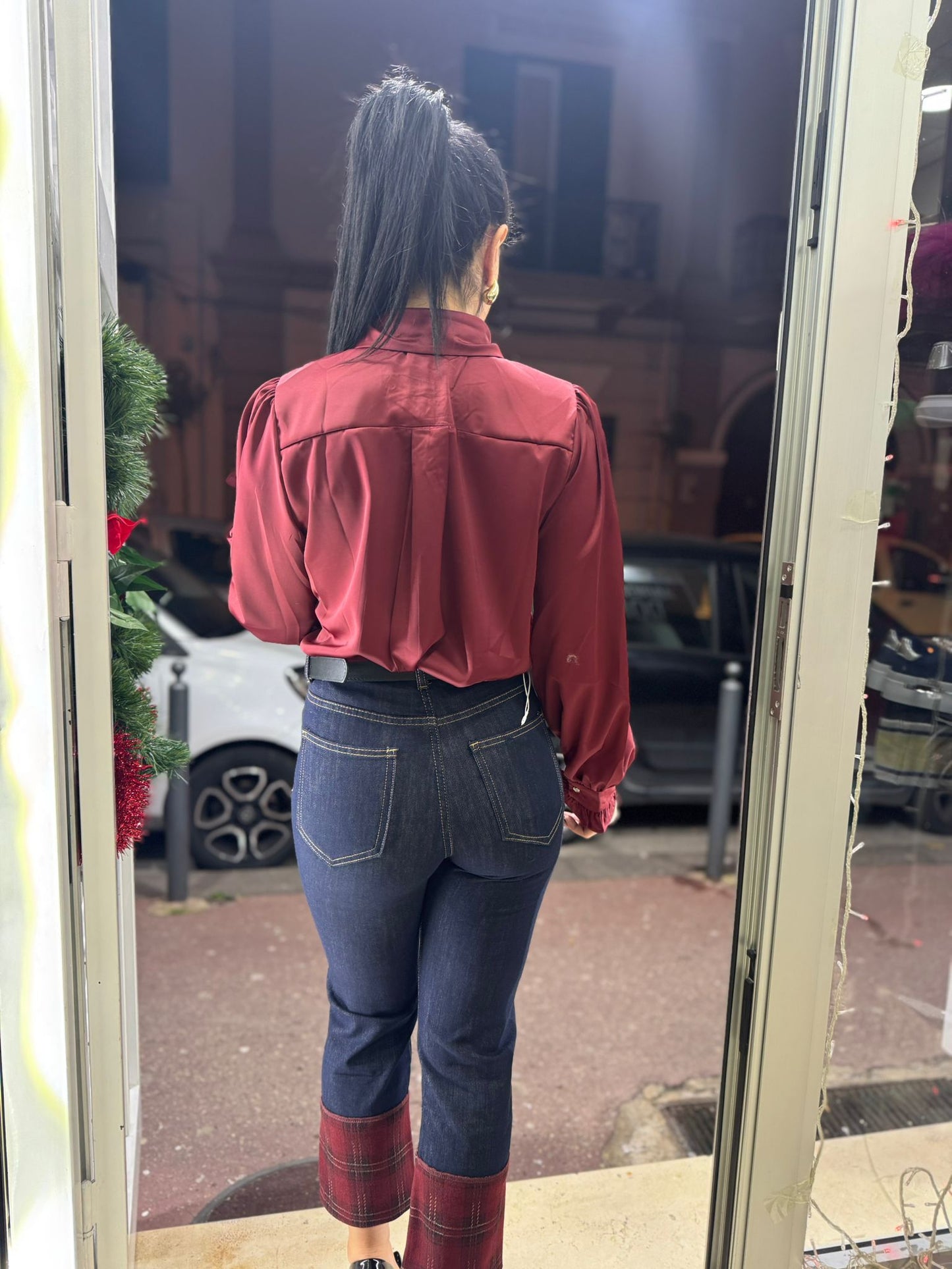 Knöcheljeans mit Schottenmuster