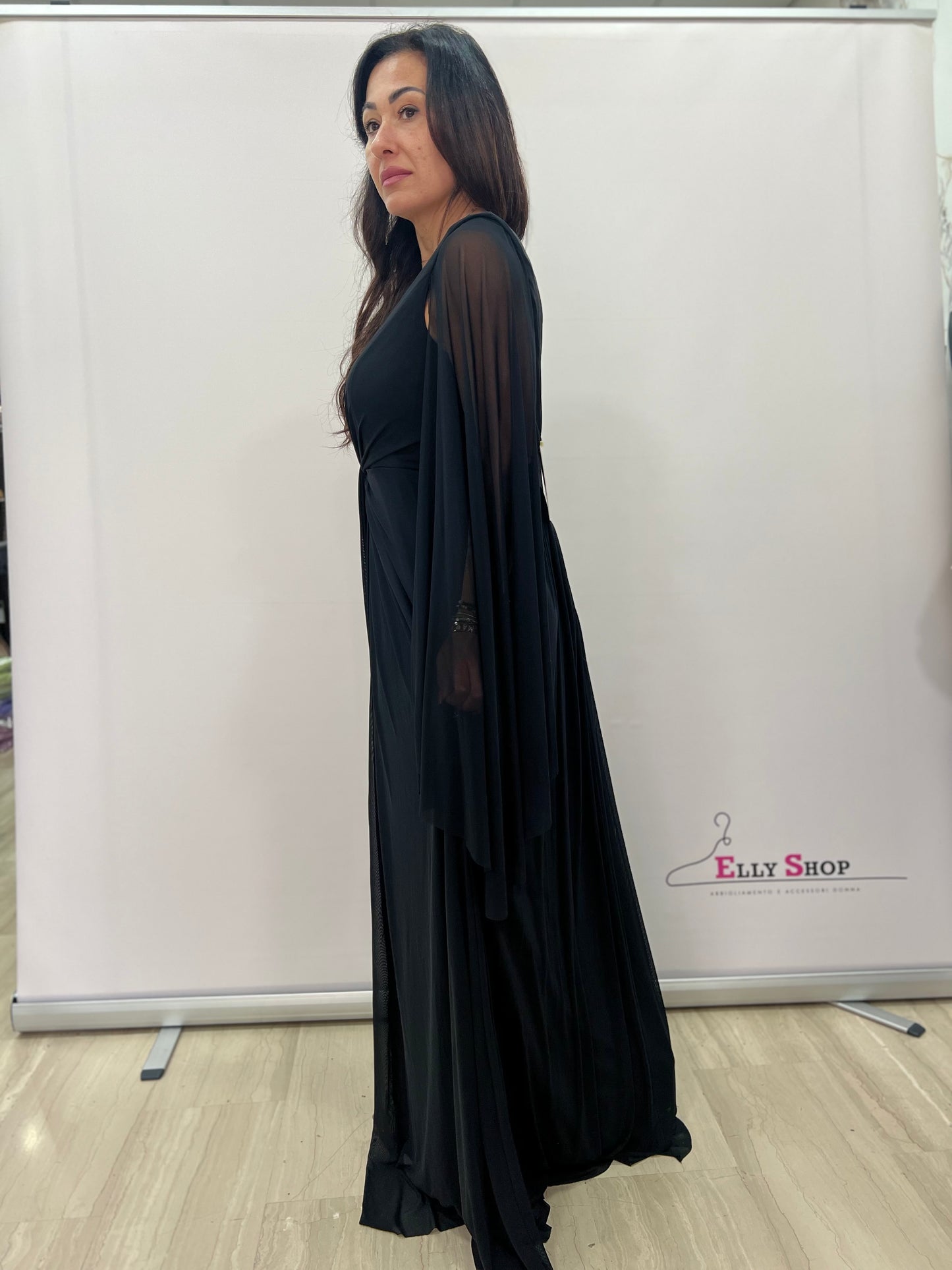 Abito lungo nero elegante curvy con spacco