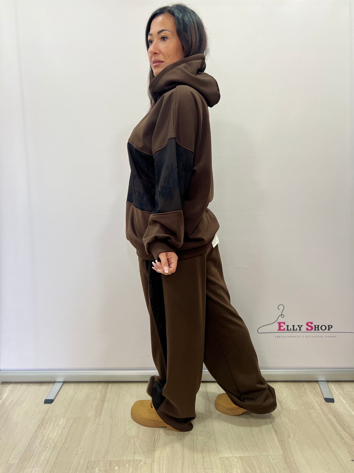 Completo donna curvy felpa e pantaloni casual