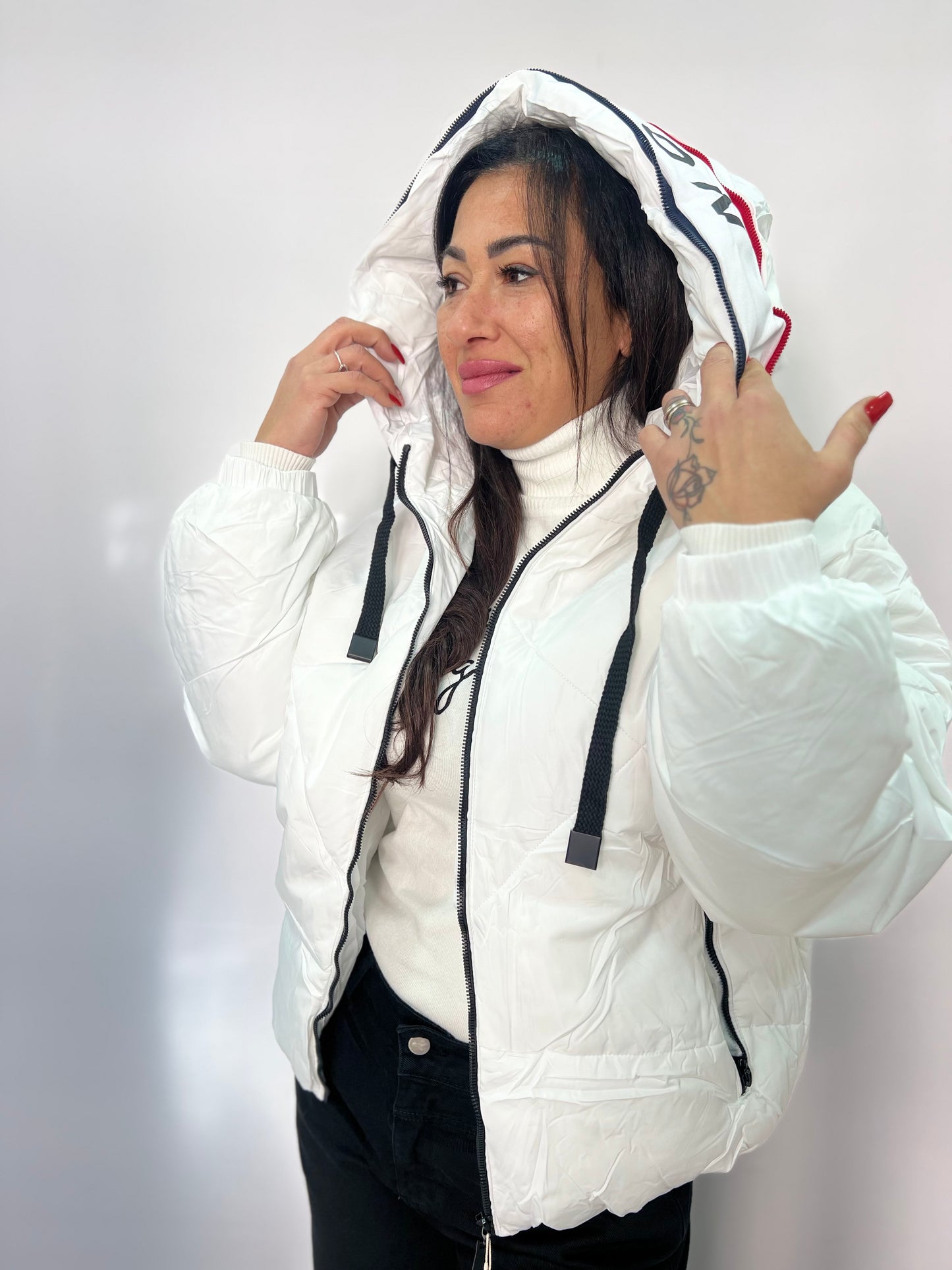 Giubbotto imbottito donna con cappuccio bianco