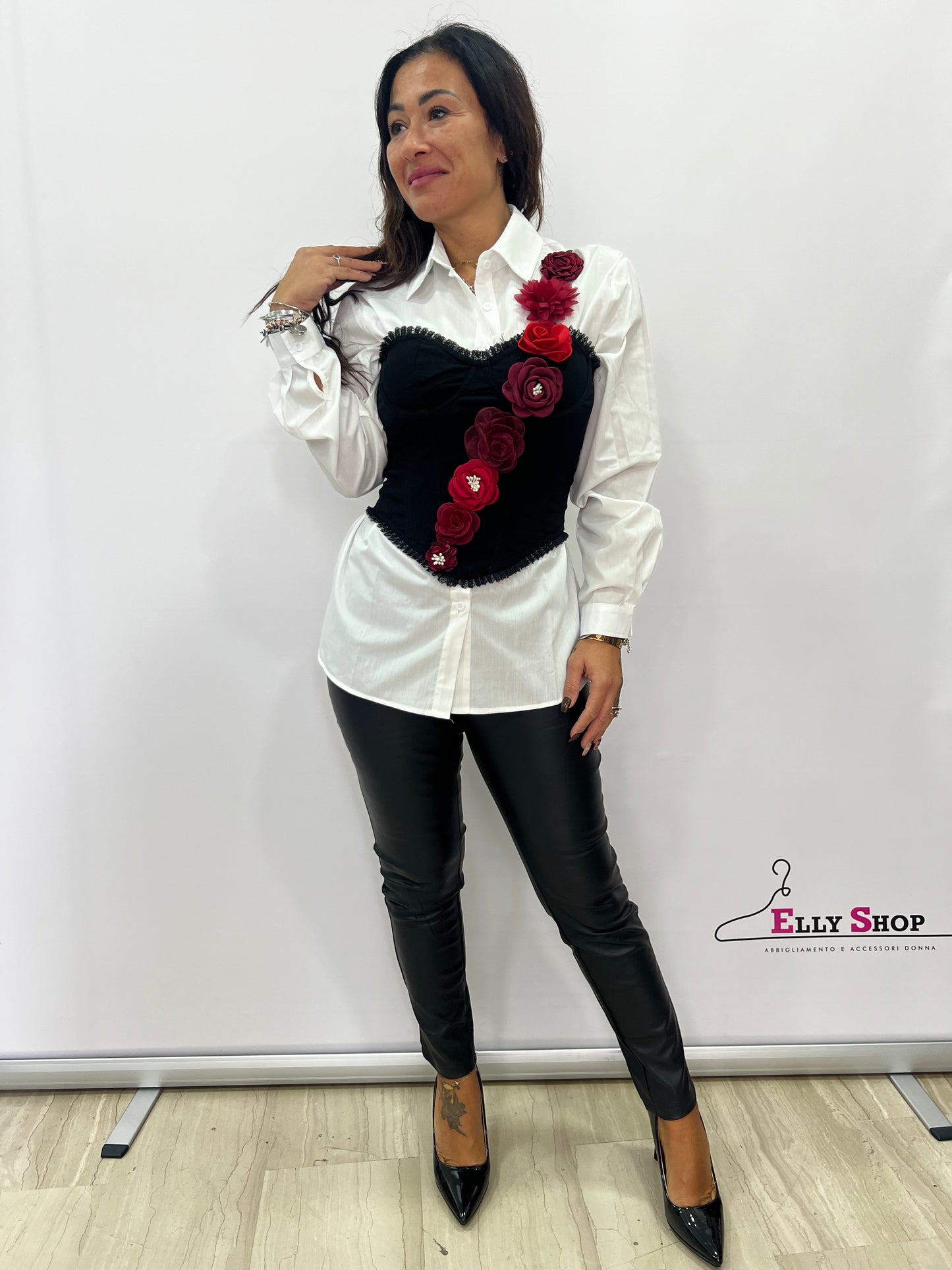 Corpetto con fiori applicati donna