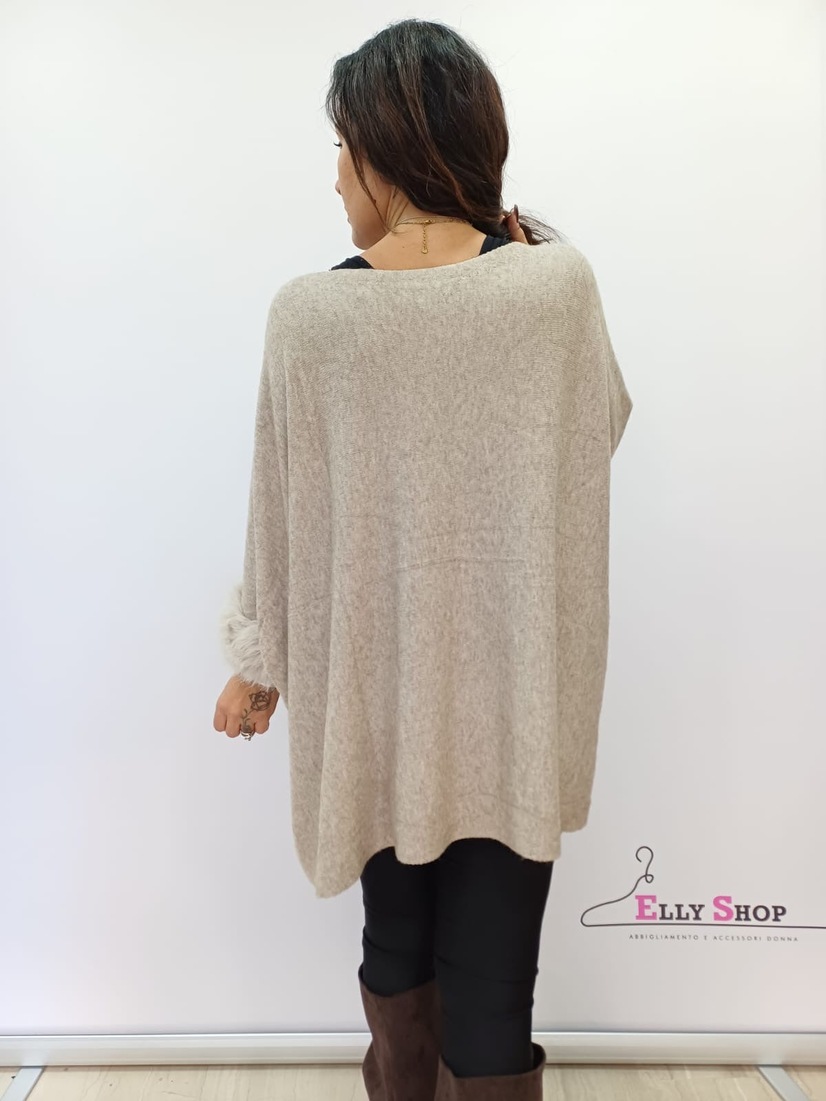Poncho donna con ecopelliccia elegante