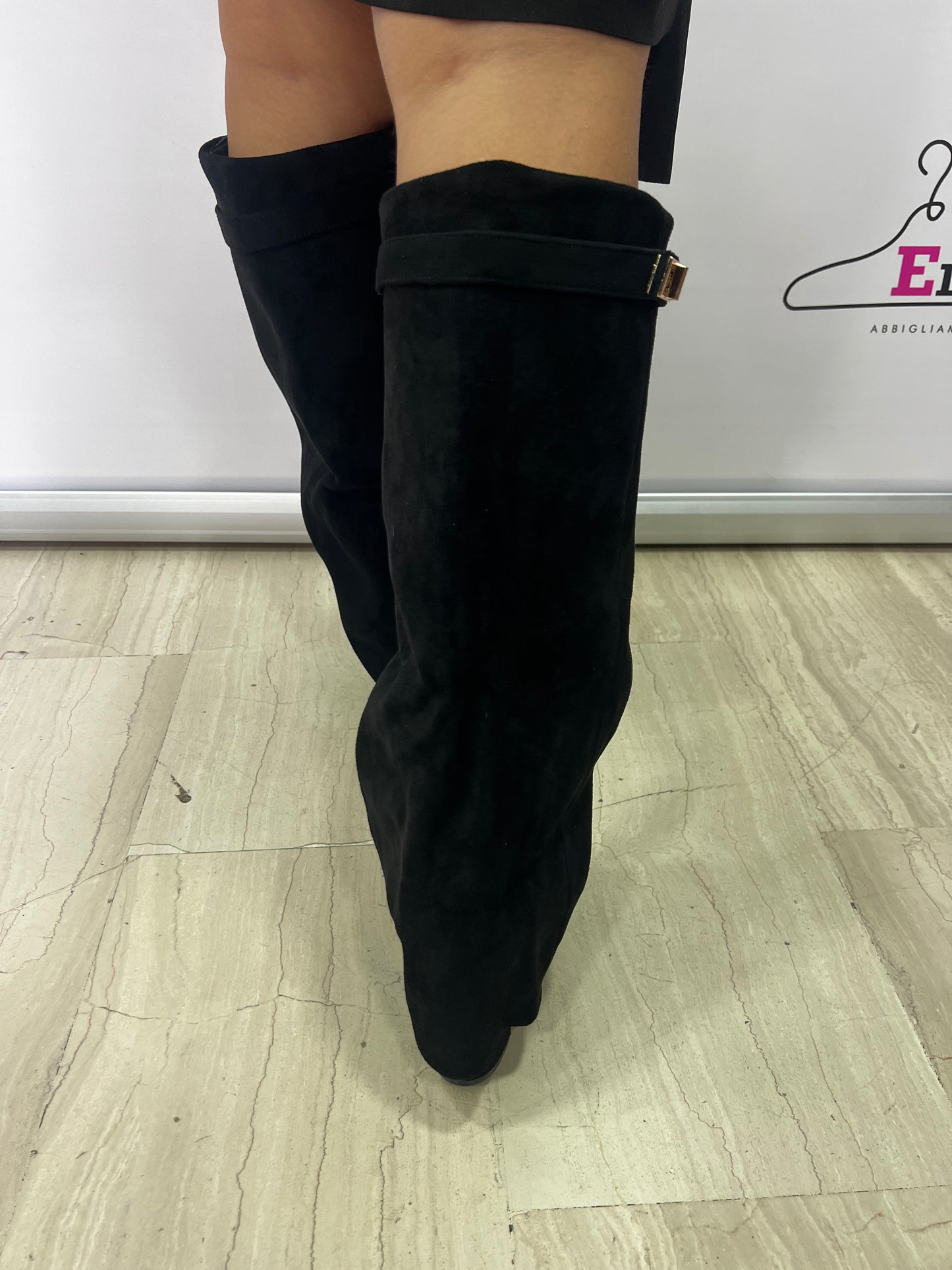 Stivali alti donna con tacco largo