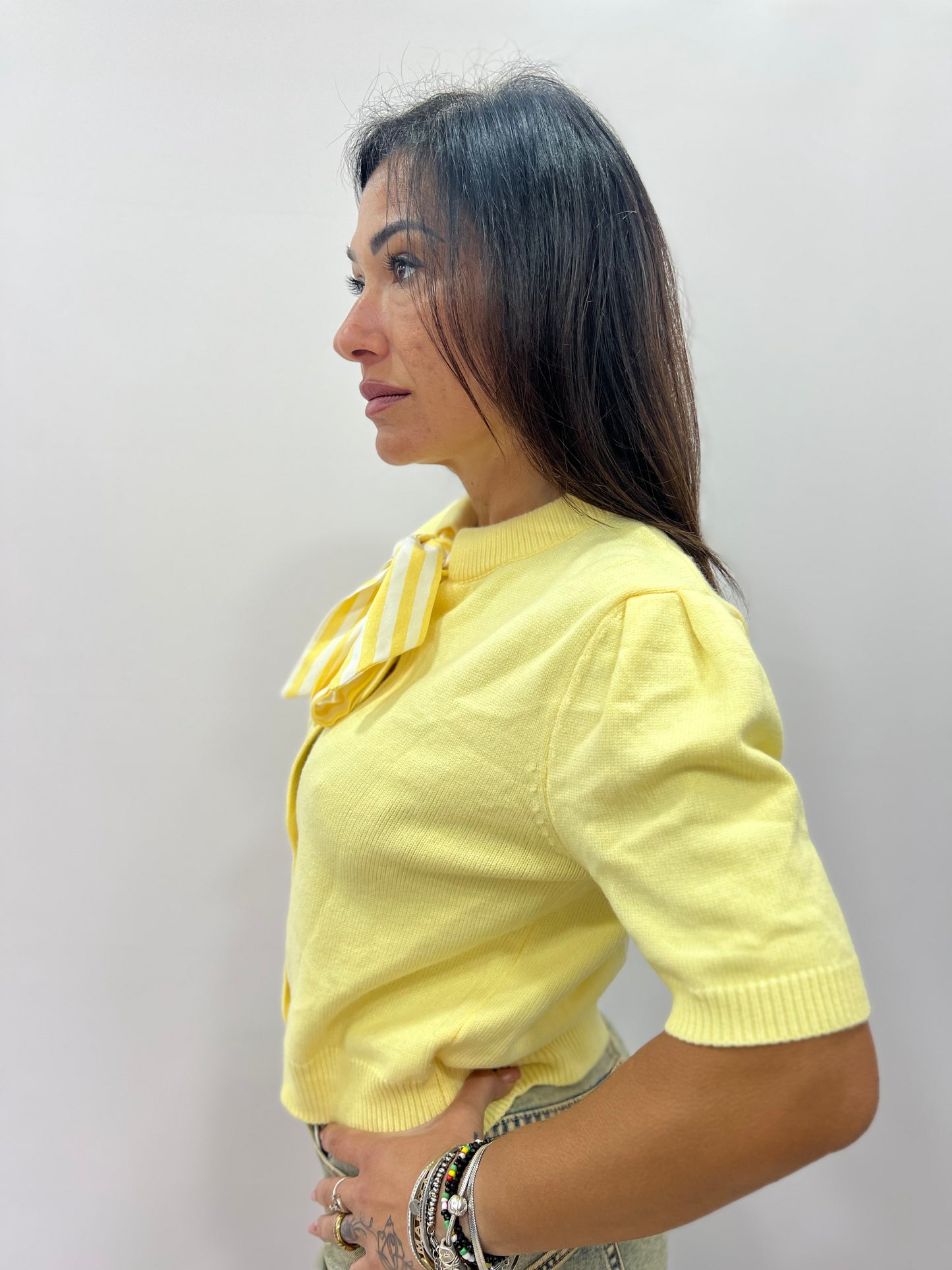 Cardigan donna con fiocco elegante corto