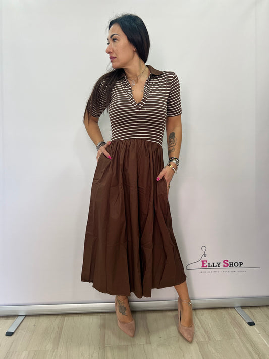 Abito midi marrone con polo a righe