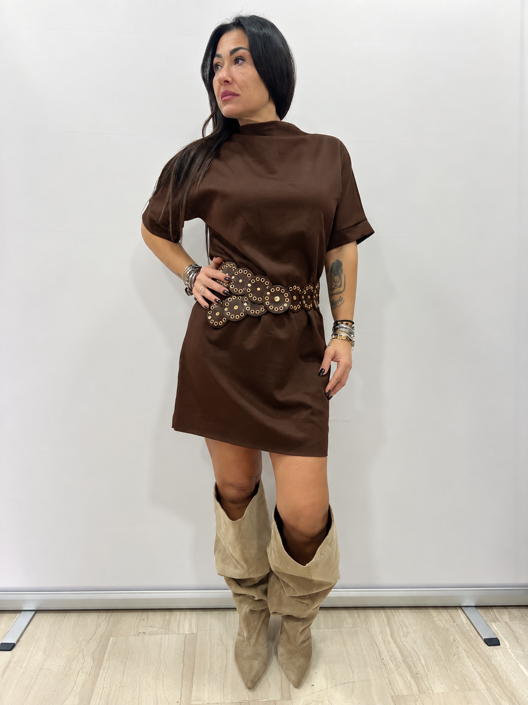 Abito corto donna con cintura decorativa